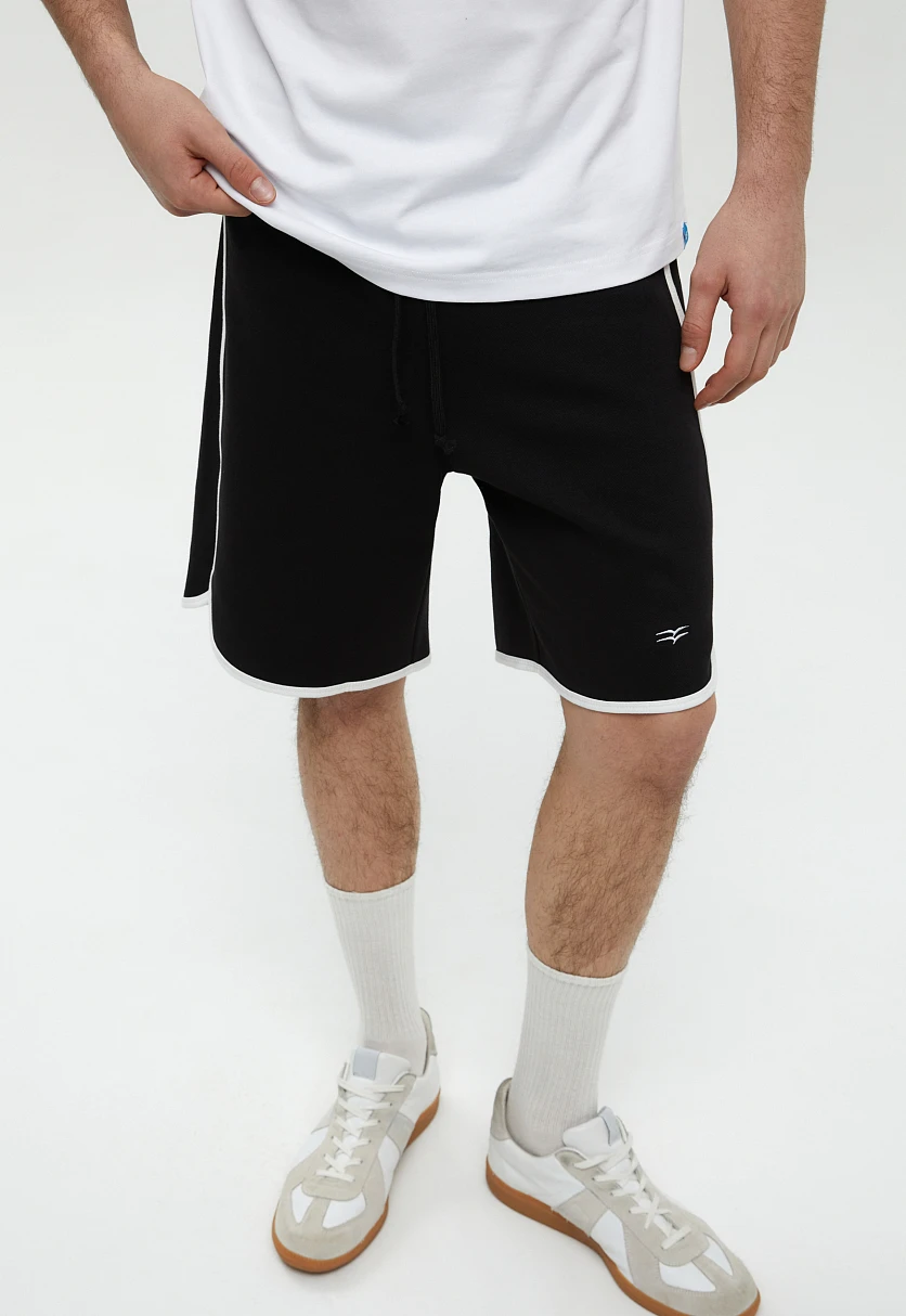 Retro Capsule Trimmed Sports Shorts